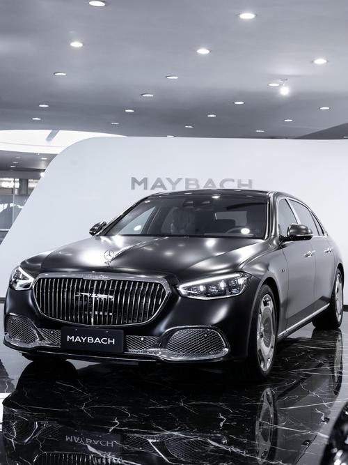 广州41岚图汽车的售后服务让用户无忧出行，迈巴赫未来的豪华车趋势